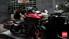 FOTO: Penampakan Ferrari dan Harley Davidson di Sidang Marcella