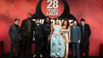 FOTO: Para Penyintas Virus Ngumpul di 28 Years Later: The Bone Temple