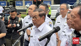 Pramono Umumkan Groundbreaking Giant Sea Wall Dimulai September 2026