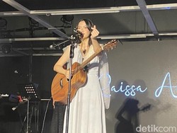Hangat dan Intim, Raissa Anggiani Bawakan Album Baru di Surabaya