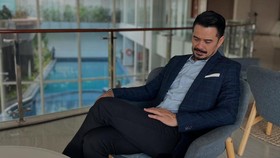 Roby Tremonti Ngaku Chat Suami Hesti Purwadinata soal Broken Strings