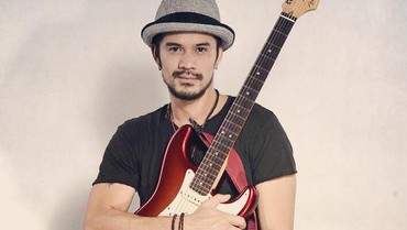 Terpopuler: Sosok Teuku Ryan Eks Pacar Denada vs Jumlah Saldo Roby Tremonti