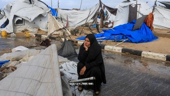 FOTO: Derita Pengungsi Gaza di Musim Dingin, Pakai Tenda Tak Layak