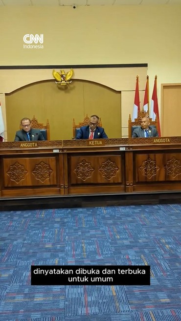 KIP Putuskan Ijazah Jokowi Informasi Terbuka, KPU Diminta Patuhi