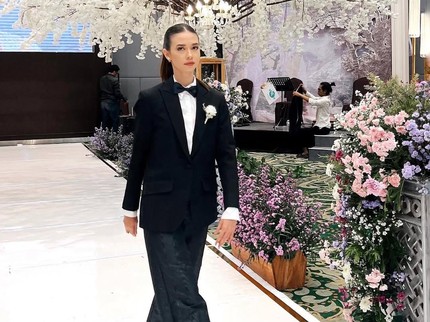 Dijuluki Netizen 'Duta Bridesmaid', Ini Kompilasi Style Yuki Kato di Pernikahan para Sahabatnya