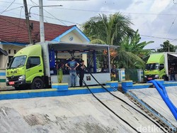 2 Mobil Pompa Tambahan Dikerahkan Tangani Banjir Bengawan Jero Lamongan