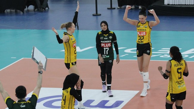 Gresik Phonska Plus Pupuk Indonesia menggusur Jakarta Popsivo Polwan dari puncak klasemen Proliga 2026 kategori putri, Kamis (15/1).