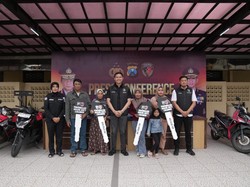 Polres Kediri Kota Kembalikan Motor Korban Curanmor, Gratis!