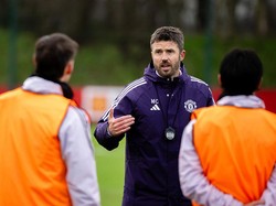 Carrick Tak Bisa Belanja di Januari