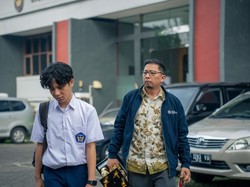 Garap 'Aku Sebelum Aku', Gina S Noer Bahas Pencarian Akar Identitas Lewat Hubungan Ayah-Anak