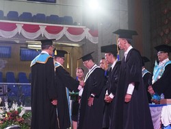 Undiksha Kukuhkan 3 Guru Besar Bidang Digital, Matematika, dan Biokimia