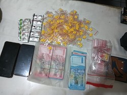 Polisi Tangkap Pengedar Obat-obatan Ilegal di Tangerang, Ratusan Pil Disita