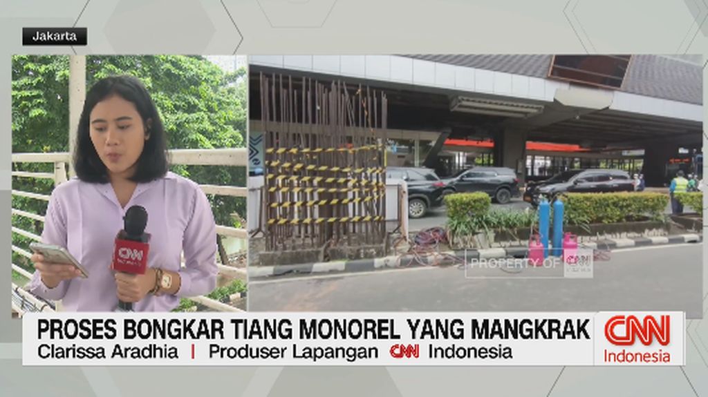 VIDEO: Proses Bongkar Tiang Monorel Yang Mangkrak