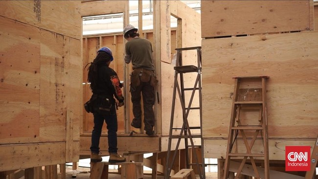 Di Kanada green jobs atau pekerjaan hijau, telah menjadi fondasi ekonomi baru. Kampus-kampus sudah memberikan pelajaran dan pelatihan. Direspon baik industri.