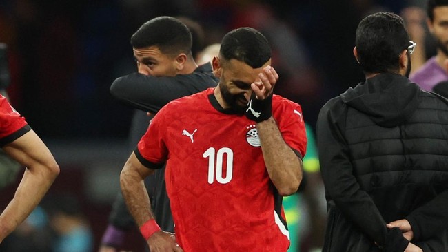 Harapan Mohamed Salah untuk membawa Mesir juara Piala Afrika sirna setelah kalah dari Senegal yang diperkuat oleh Sadio Mane.