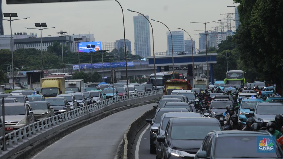 Kabar Baik! Penjualan Mobil "Meledak", Warga RI-Diler Kompak Beli Baru