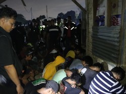 Polisi Gerebek Sarang Judi-Narkoba Jermal 15 Medan, 41 Orang Ditangkap