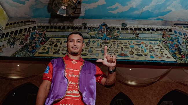 Persija Jakarta menapaki putaran kedua Super League 2025/2026 dengan tuntutan kekuatan yang lebih utuh, lebih tajam seiring kedatangan Alaeddine Ajaraie.