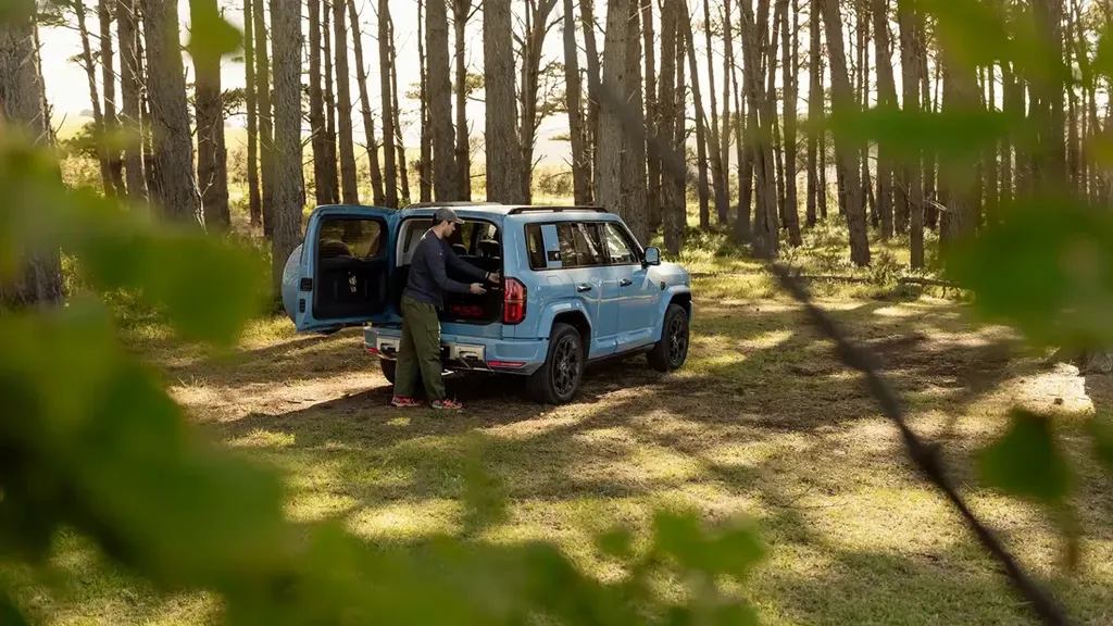 SUV Denza B5 Potensi Masuk Indonesia