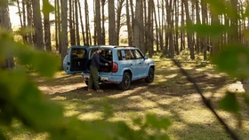 SUV Denza B5 Potensi Masuk Indonesia