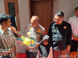 Haru Riswan, Warga Cianjur yang Kini Tak Lagi Tinggal di Kandang Kambing