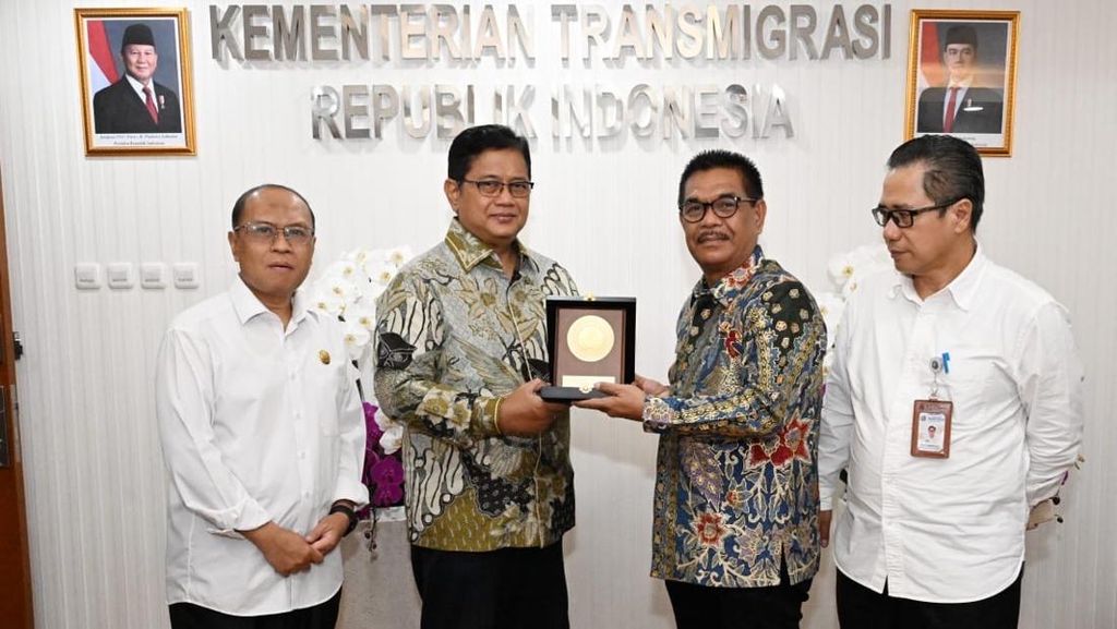 Wamentrans Dorong Industrialisasi Jagung Kawasan Transmigrasi Mutiara