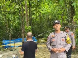 Polisi Pasang Police Line di Sumur Bor Sampang yang Keluarkan Gas