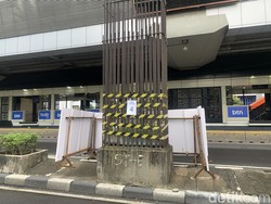 Warga Harap Pembongkaran Monorel di Rasuna Said Cepat Selesai