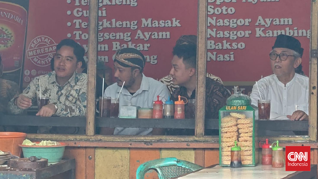 Alasan Gibran Bahas Keraton Sambil Makan Bareng 2 Pengklaim Raja Solo