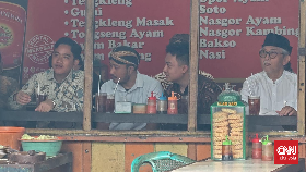 Alasan Gibran Bahas Keraton Sambil Makan Bareng 2 Pengklaim Raja Solo