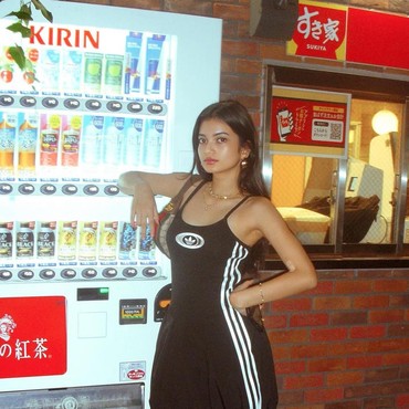 Ratu Sofya Nangis-nangis Bahas Beban Tulang Punggung Keluarga, Adik: Prett