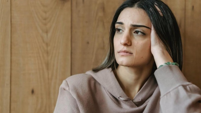 4 Tips Nggak Mager saat Cuaca Mendung dan Hujan, Tetap Produktif dan Semangat!