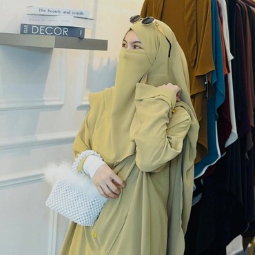 Peringatan Wardatina Mawa Usai Insanul Fami Ketemu Anak: Tolong Jangan Digoreng!