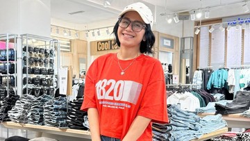 Kabar Terkini Artis dari InsertLive : Demam Tinggi hingga Kejang, Food Vlogger Farida Nurhan Dilarikan ke Rumah Sakit