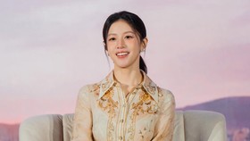 Momen Gemas Go Youn-jung Ngomong Bahasa Indonesia: Mimpiin Aku Sayang