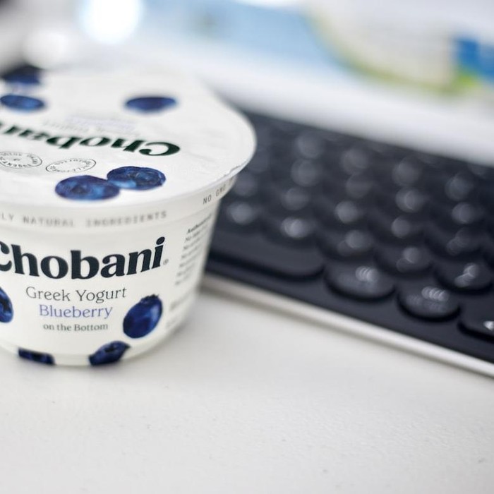 Yogurt termasuk salah satu makanan yang baik untuk kesehatan usus.