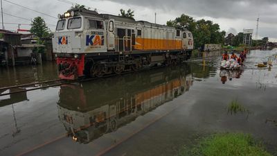 KAI Catat Refund Tiket Kereta Imbas Banjir Tembus Rp3,5 M
