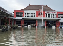 Kantor Samsat Kendal Hari Ini Tutup gegara Kebanjiran, Ada Diskresi Denda Lur!
