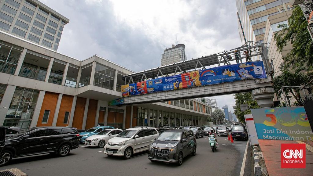 FOTO: Menghidupkan Kembali JPO Sarinah