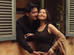 Selamat, Hanggini Umumkan Kehamilan