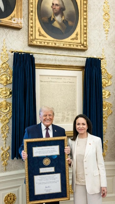 Momen Machado Serahkan Medali Nobel Perdamaiannya ke Trump