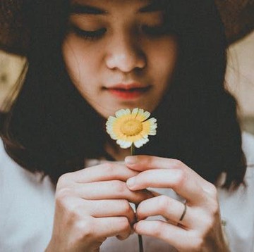 5 Zodiak yang Terlahir Memiliki Rasa Empati Tinggi dan Peduli Tanpa Batas