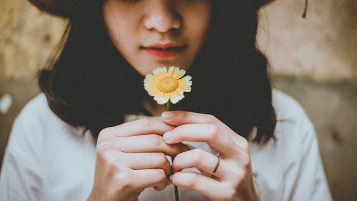 5 Zodiak yang Terlahir Memiliki Rasa Empati Tinggi dan Peduli Tanpa Batas