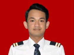 Profil Farhan Gunawan: Co-Pilot Pesawat ATR 42-500-Alumni Athirah Makassar