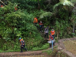 Tim SAR Temukan 1 Korban Pesawat ATR 42-500 yang Tabrak Gunung di Pangkep