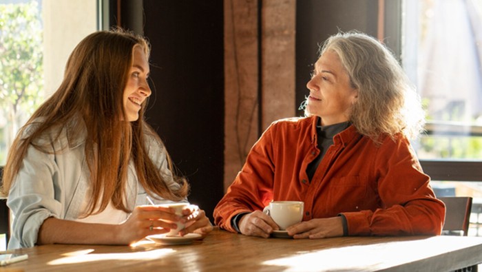 6 Tips untuk Pertama Kali Bertemu Calon Mertua agar Berkesan