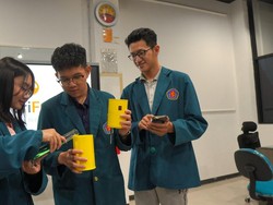 Mahasiswa Ubaya Ciptakan VeriFuel, Alat Uji Kemurnian BBM