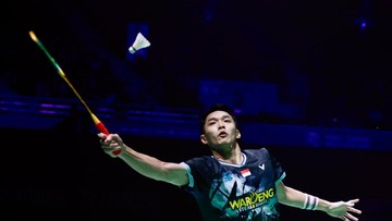 Berita Olahraga Terkini CNN Sport : Hasil India Open: Kalah Telak di Gim Pertama, Jonatan Gagal Juara
