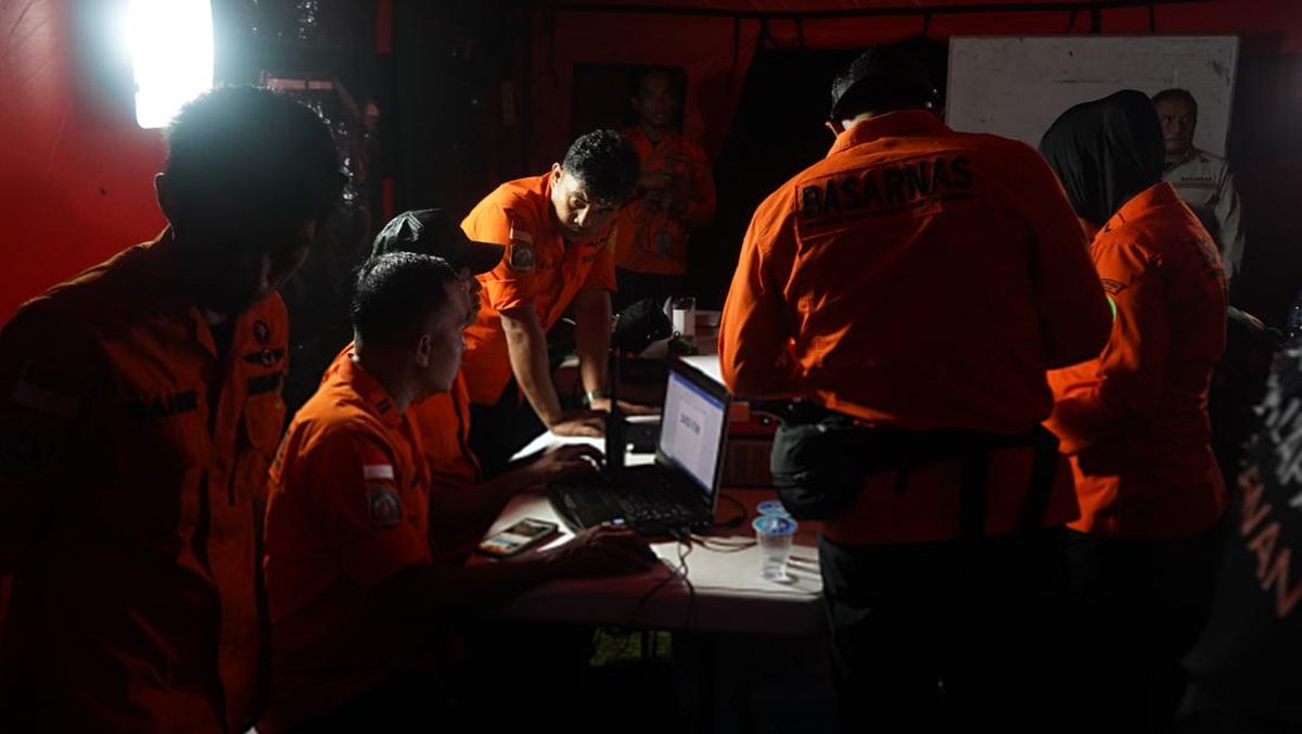 Tim SAR Fokus Cari Korban Selamat usai Badan Pesawat ATR Ditemukan