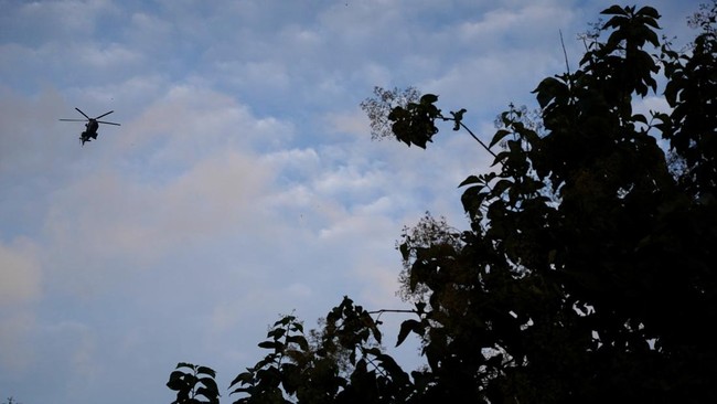 Serpihan pesawat ATR 42-500 telah ditemukan, namun kini prioritas utama menemukan para korban.